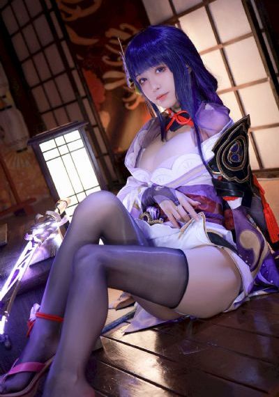 亚洲国产动漫制服_高清电影完整版在线观看